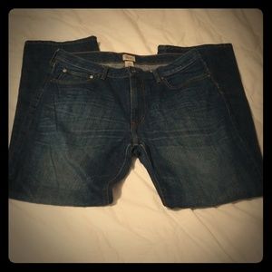 NWOT 36/32 Mens Distressed Jeans Dark Wash